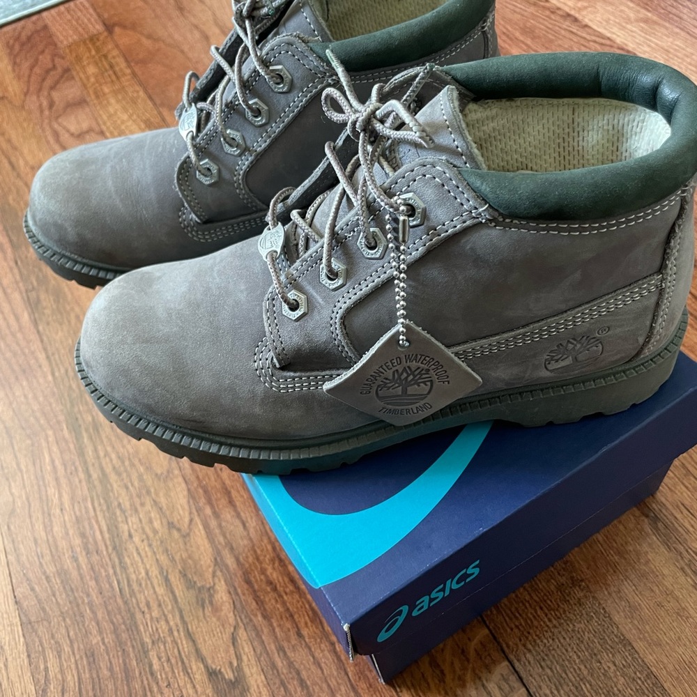 Timberland Nellie Grey Purple Chukka Waterproof Ankle Boots (22373)